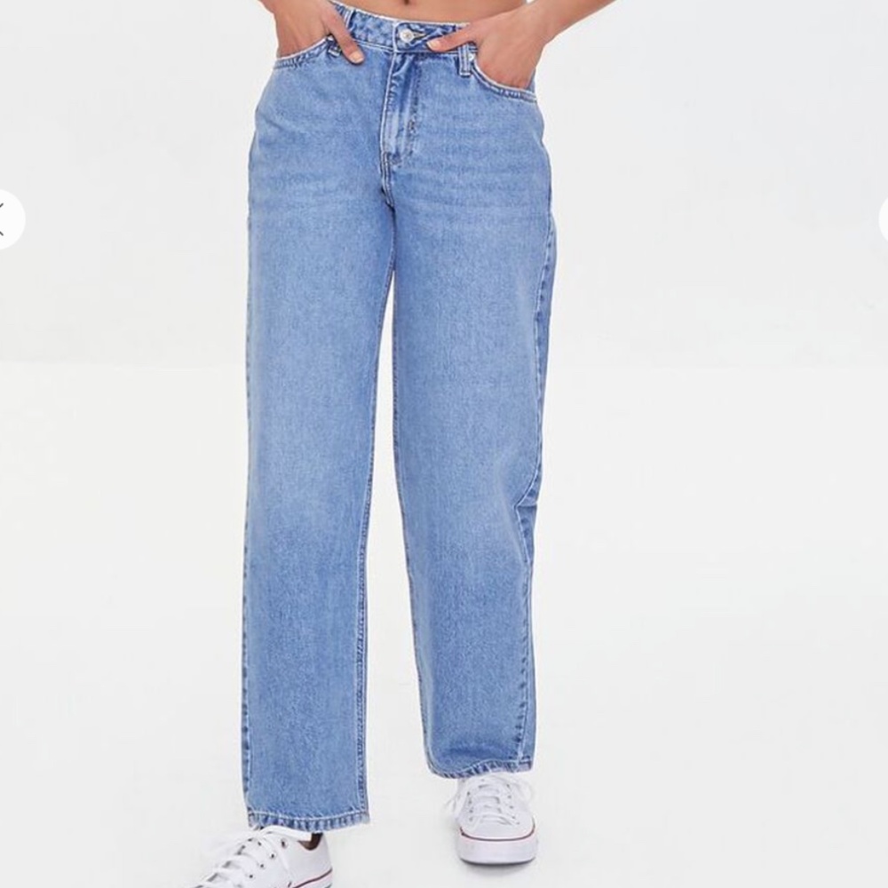 Forever 21 Women's mid-rise Boyfriend's jeans Size US 27